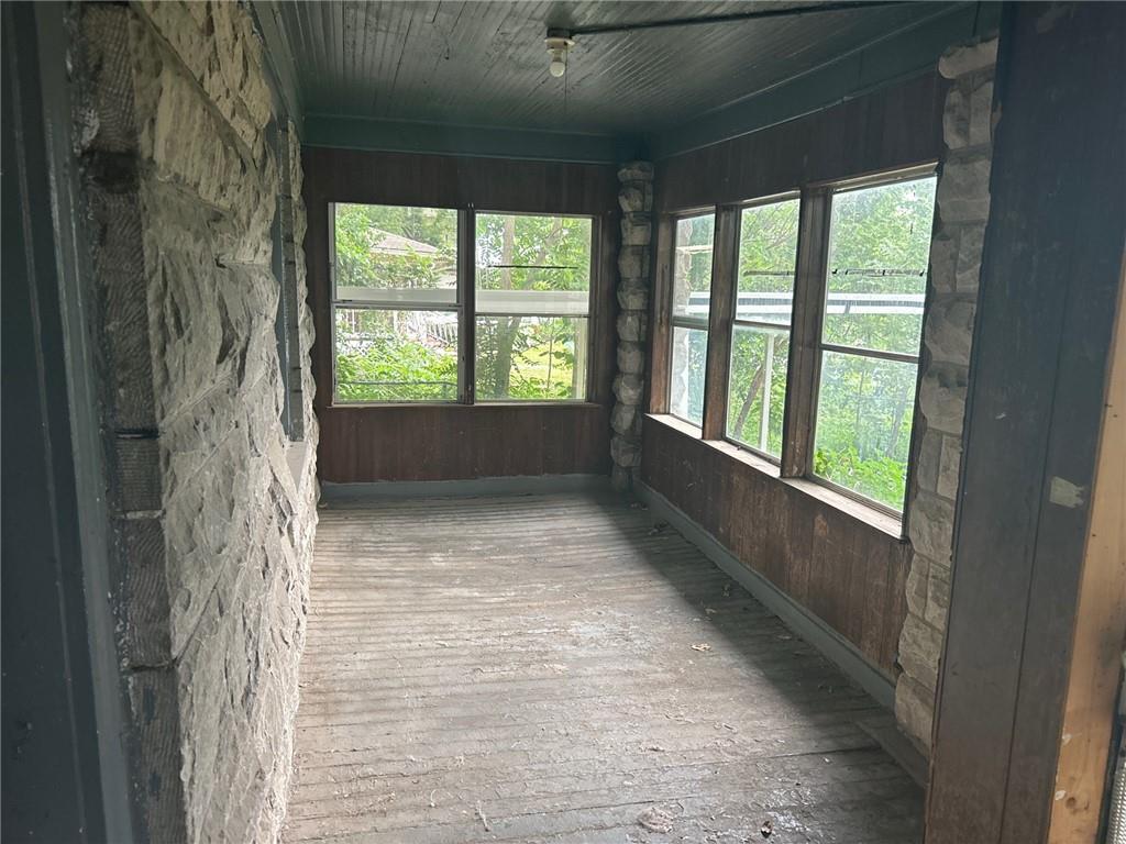 3531 Euclid Avenue Property Photo 12