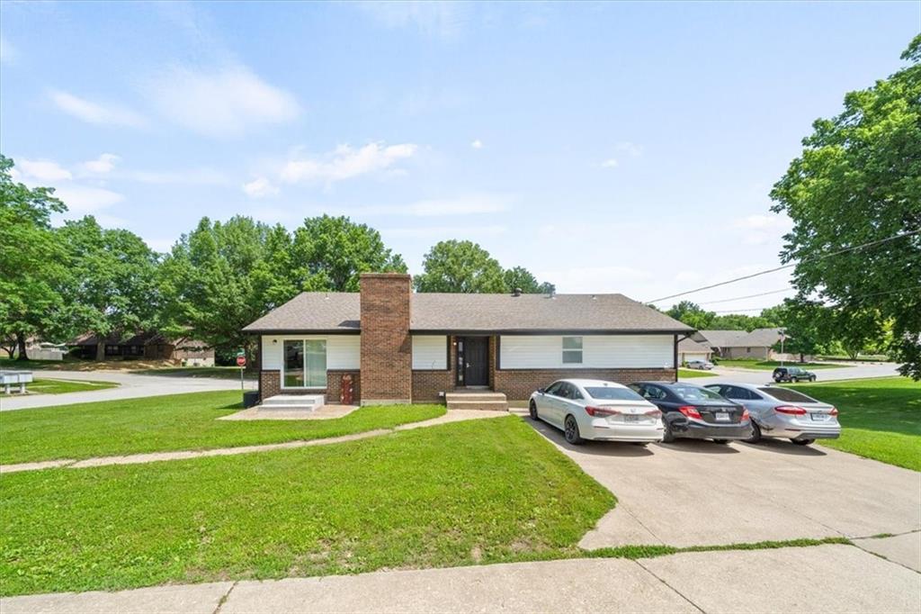 2203 Twin Oaks Drive Property Photo 21
