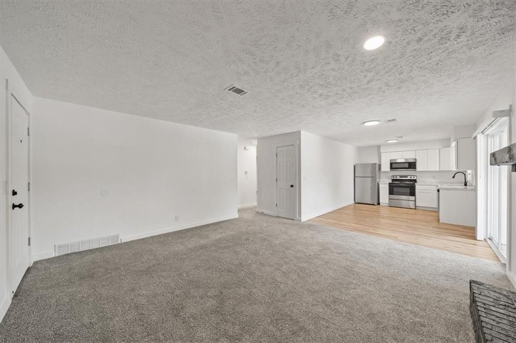 2203 Twin Oaks Drive Property Photo 26