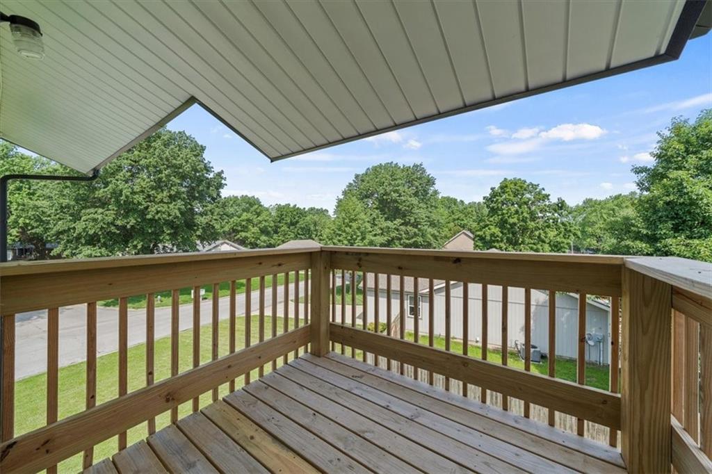 2203 Twin Oaks Drive Property Photo 32