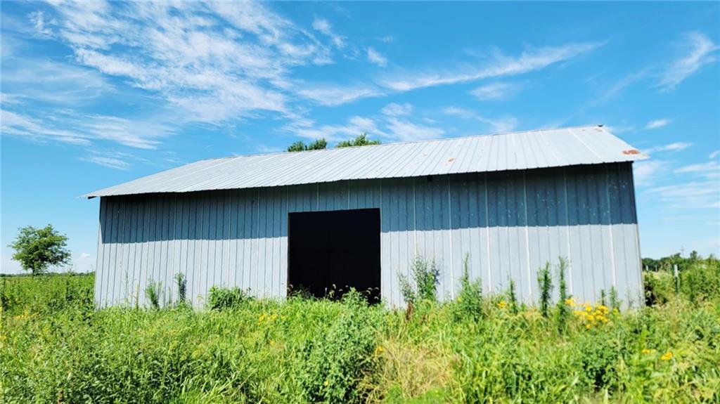 00000b E 1200 Road Property Photo 11