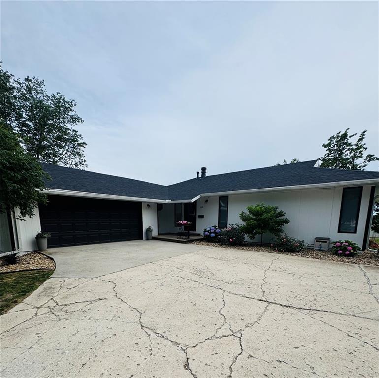 109 W 3rd Street