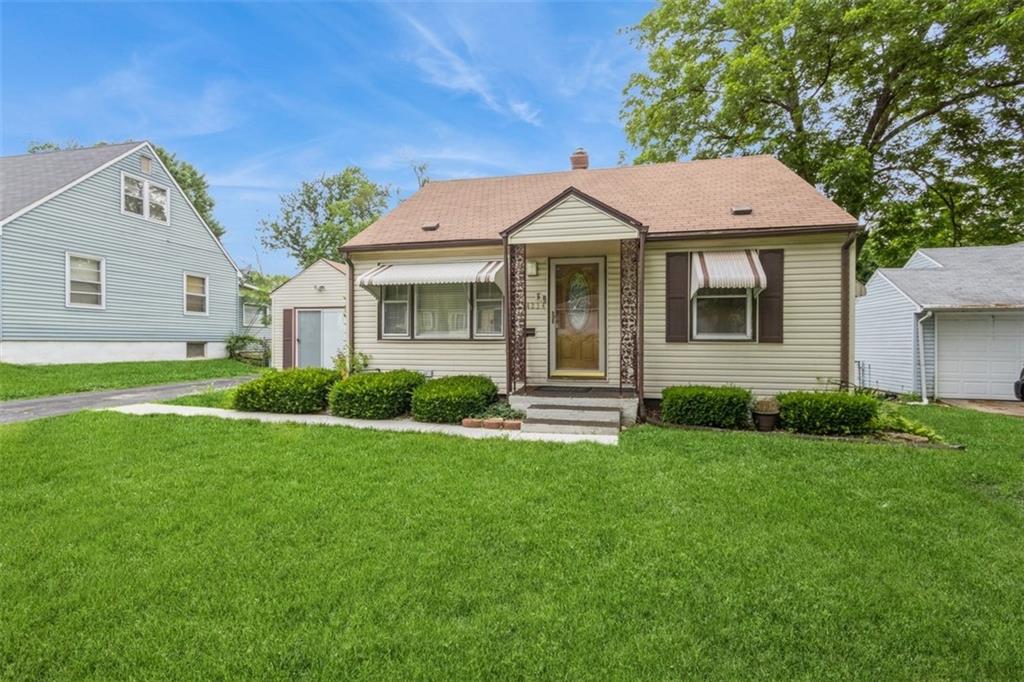 4234 E 68th Street Property Photo 1