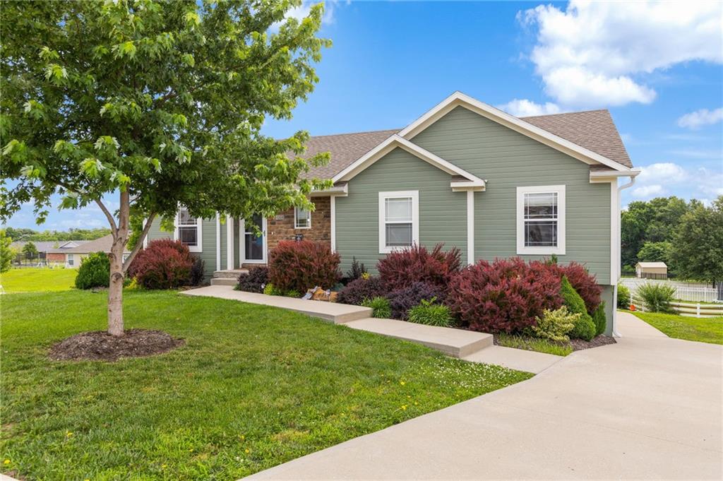 444 Redbud Court Property Photo 1