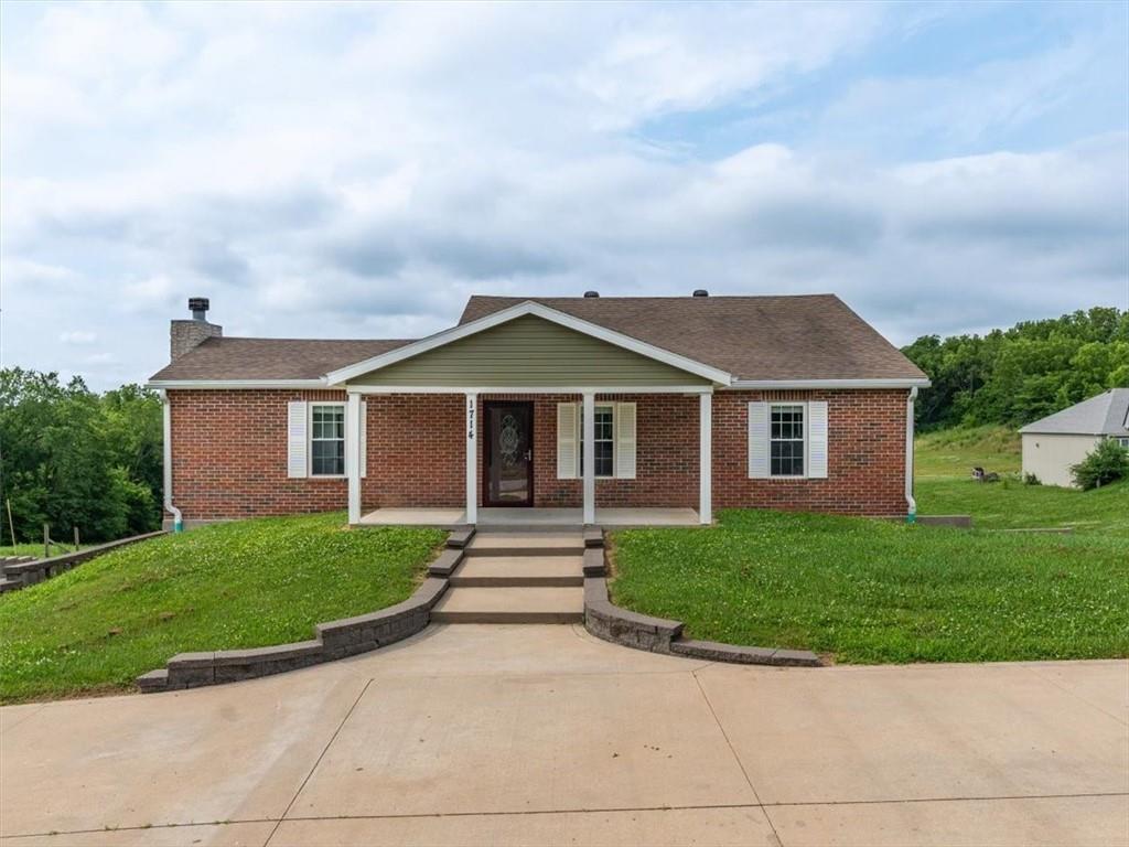 1714 NE County Line Road