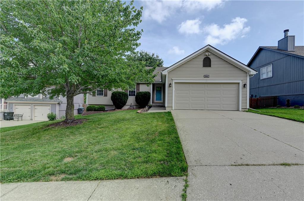 2013 NE Summerfield Court