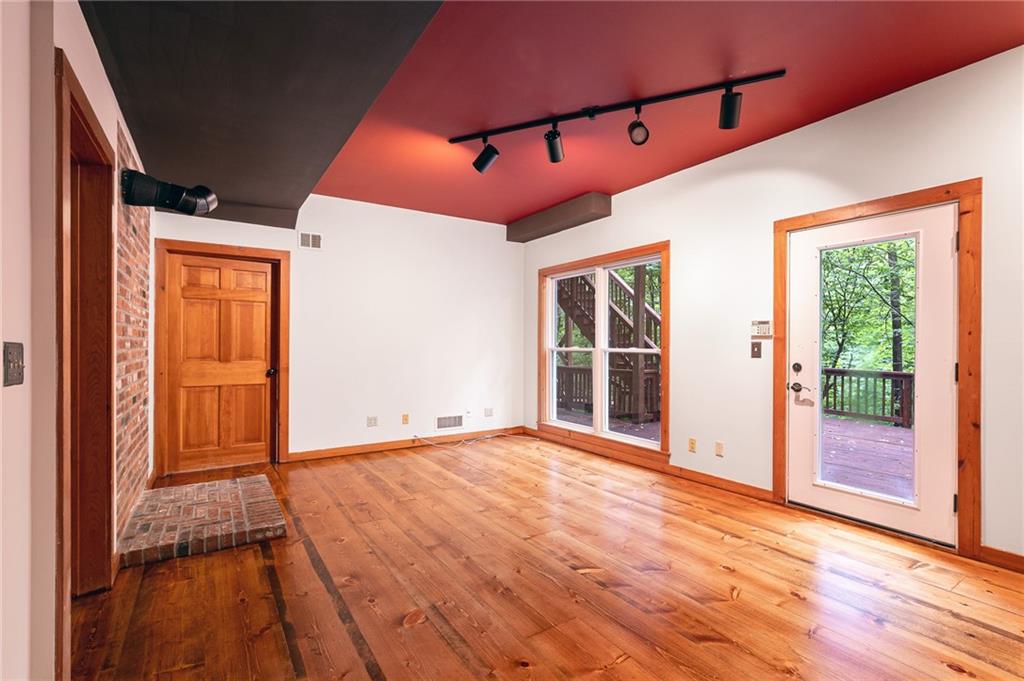 5420 Nw Foxhill Road Property Photo 28