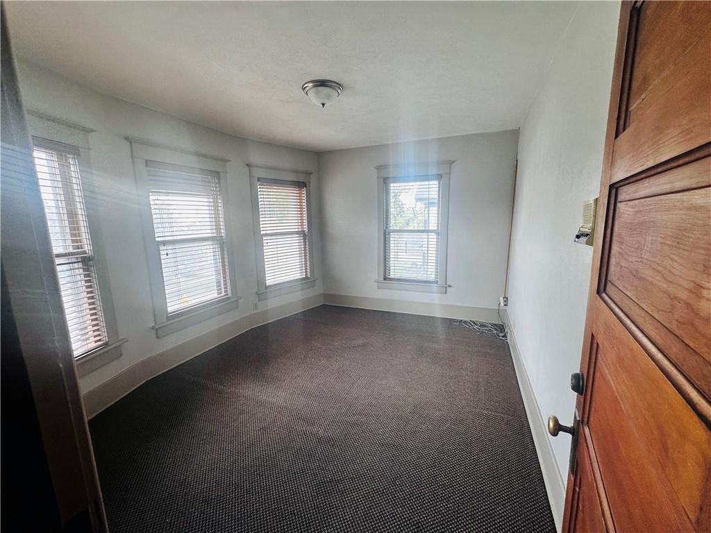 108 E Poplar Street Property Photo 15