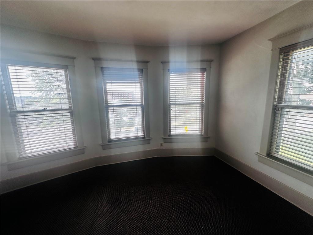 108 E Poplar Street Property Photo 16