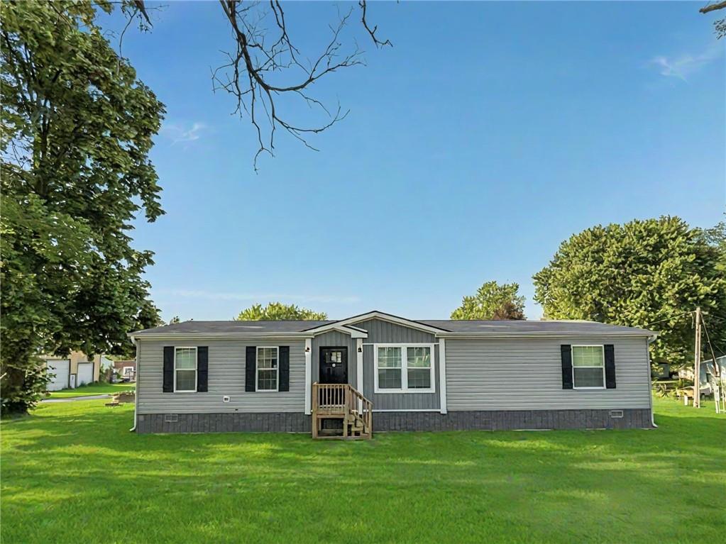 501 E Roseberry Street Property Photo 1