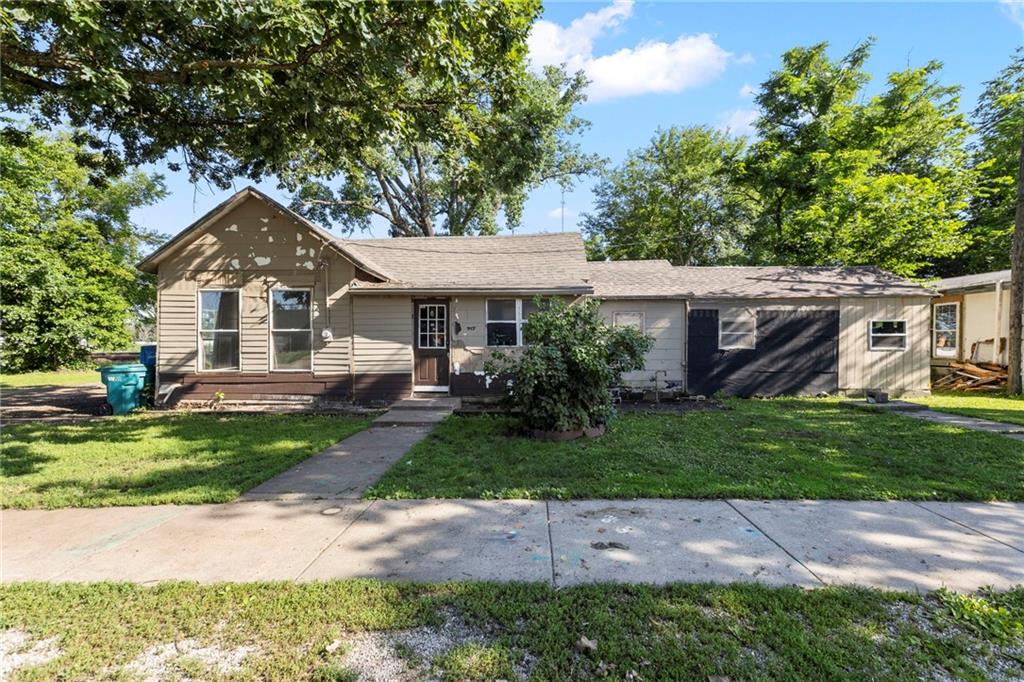 715 Walnut Avenue Property Photo 1