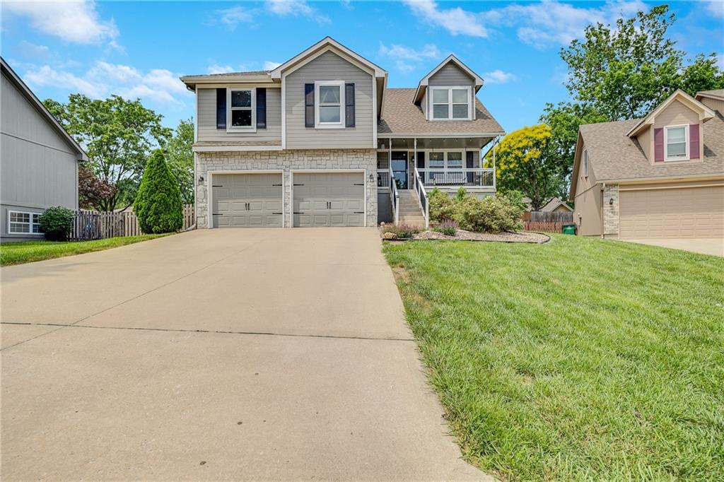 257 Ne Chateau Drive Property Photo 1