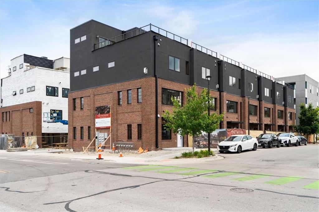 1919 Locust Street Property Photo 1