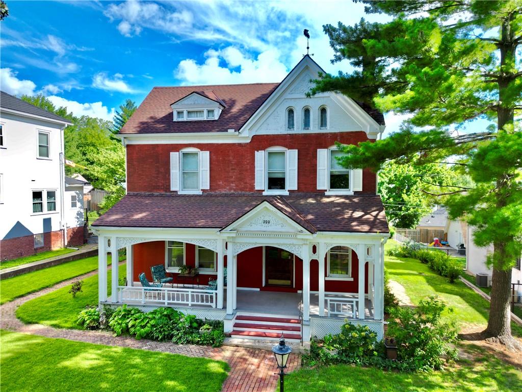 320 Parallel Street Property Photo 1