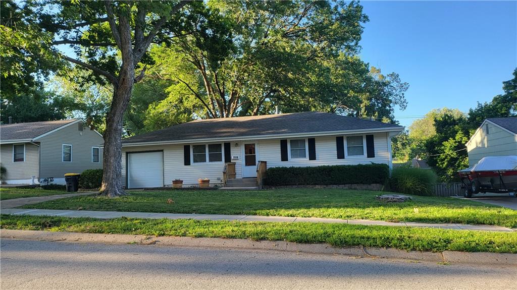 7916 Ne 55th Street Property Photo 1