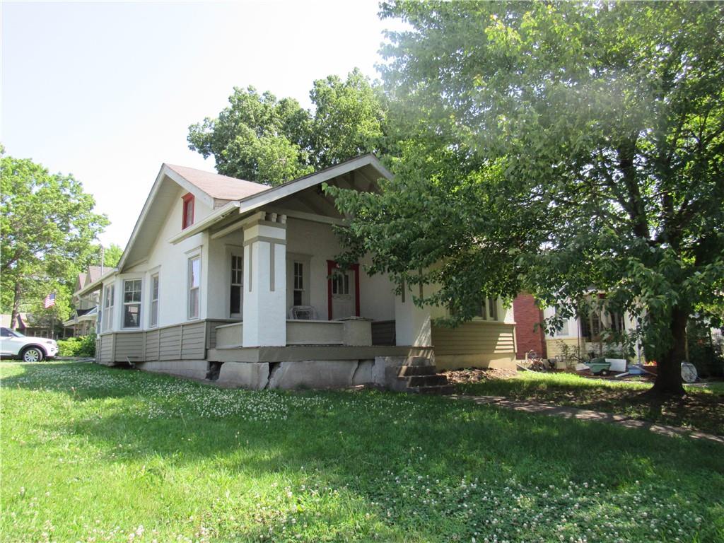 1000 E Pearl Street Property Photo 1