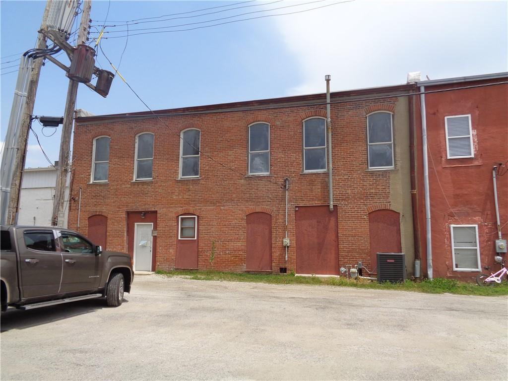 210-212 N Main Street Property Photo 5