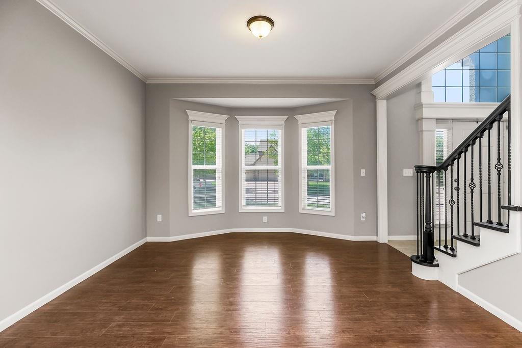 16211 S Locust Street Property Photo 7