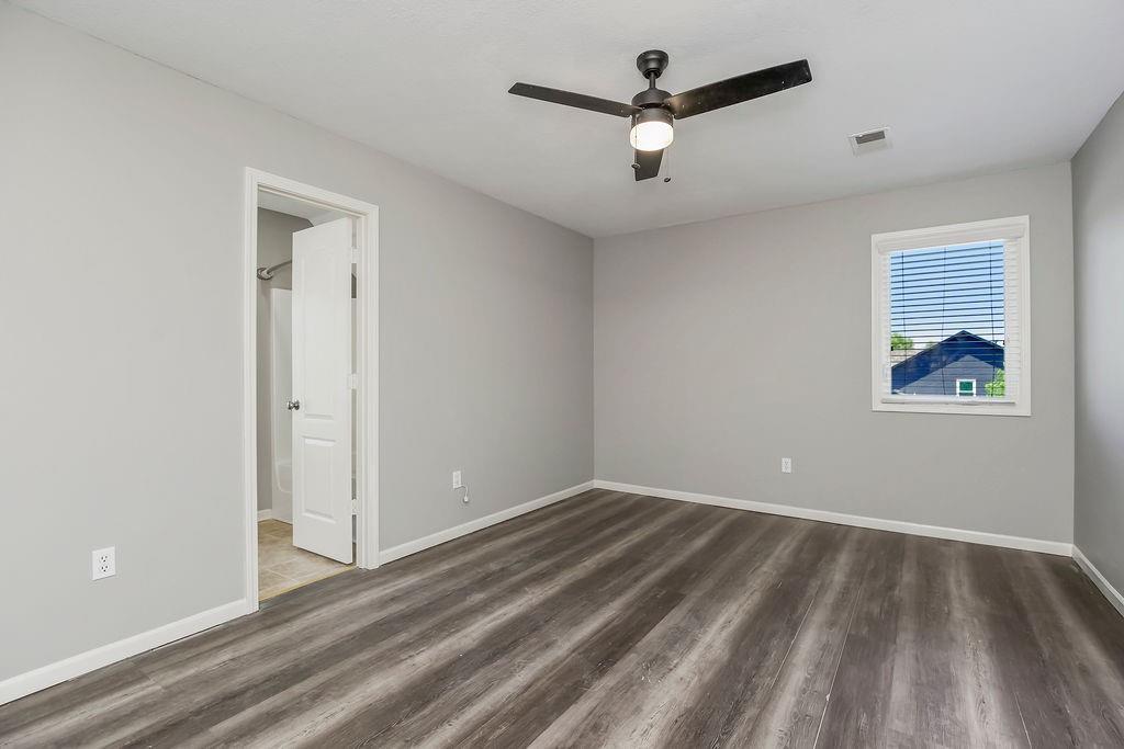 16211 S Locust Street Property Photo 17