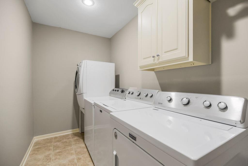 16211 S Locust Street Property Photo 18