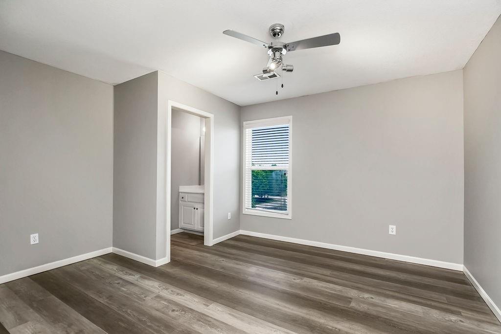 16211 S Locust Street Property Photo 26