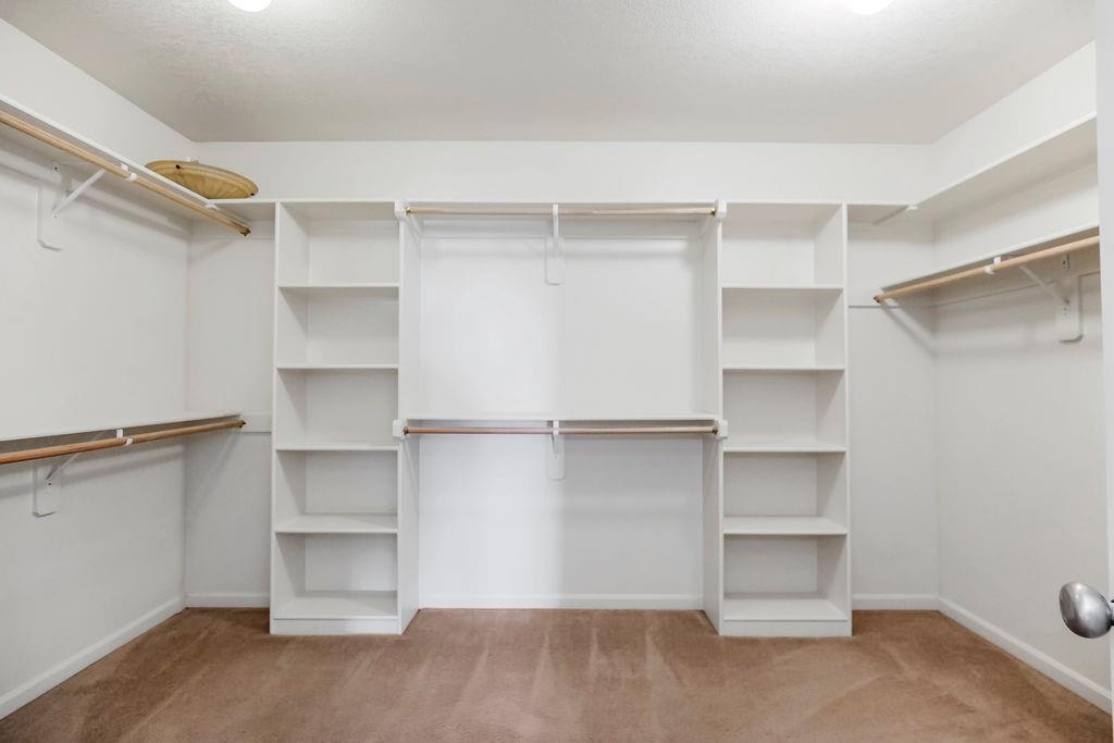 16211 S Locust Street Property Photo 31