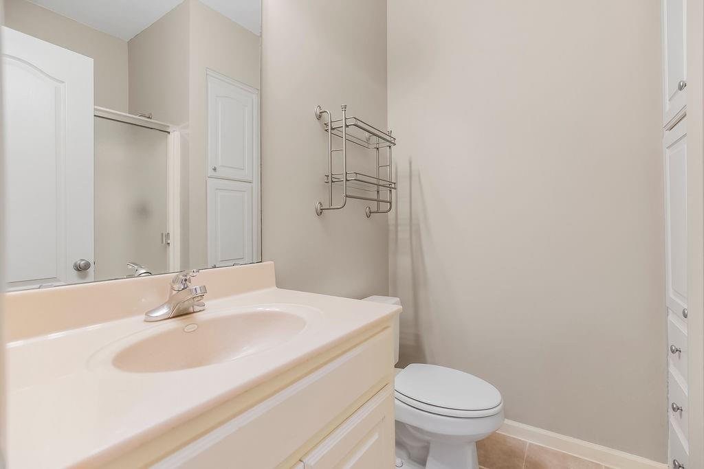 16211 S Locust Street Property Photo 32