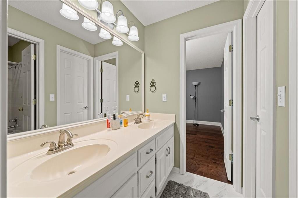 11927 W 131st Terrace Property Photo 18