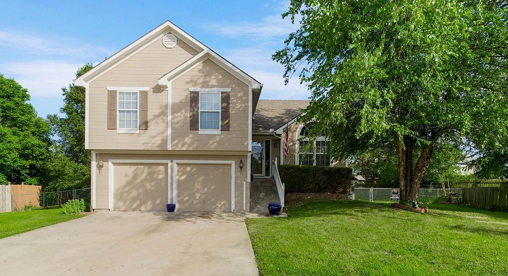 304 Givan Court Property Photo 1