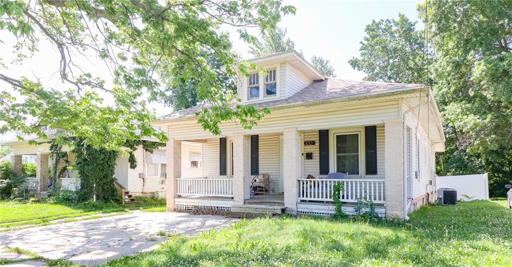 432 E Market Street Property Photo 1