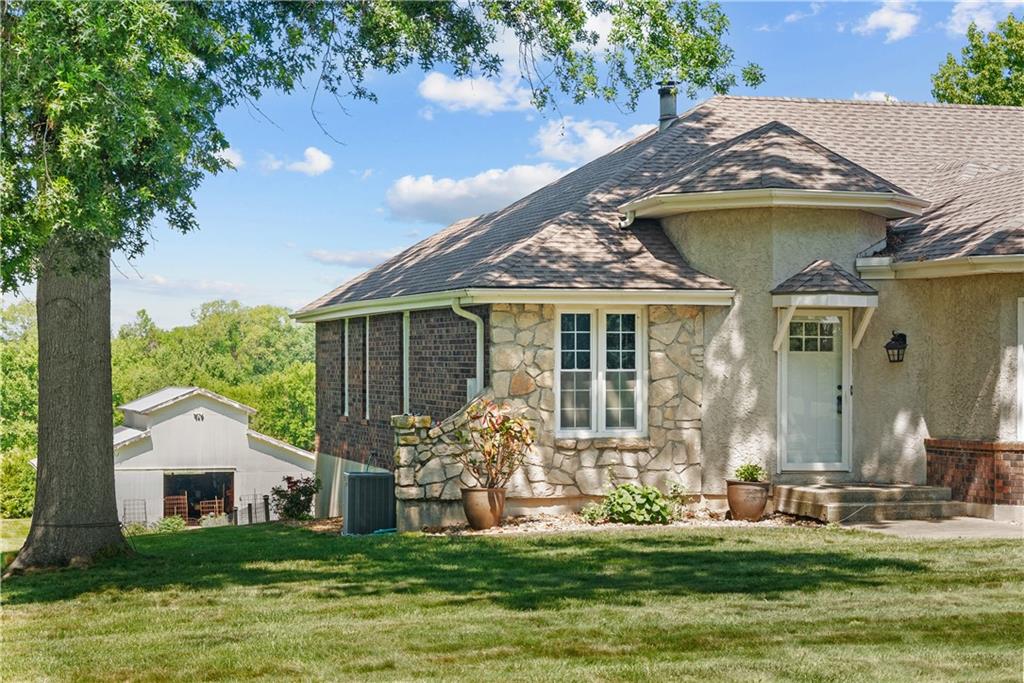 3602 S Sweeney Road Property Photo