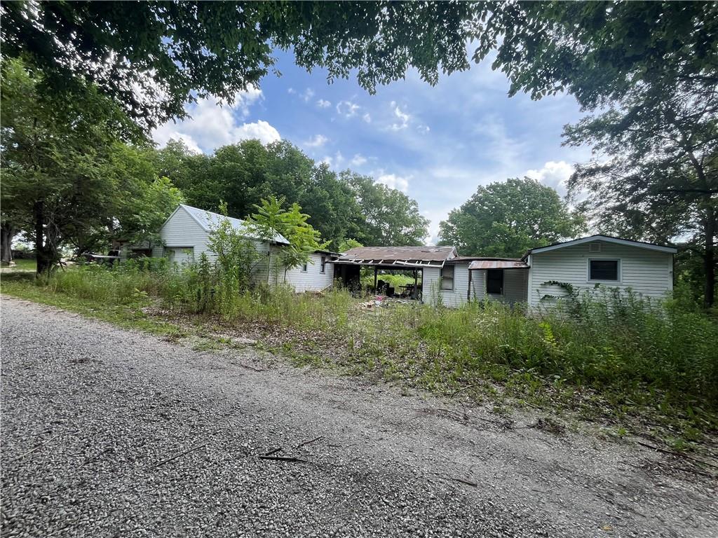 606 N First Street Property Photo 1