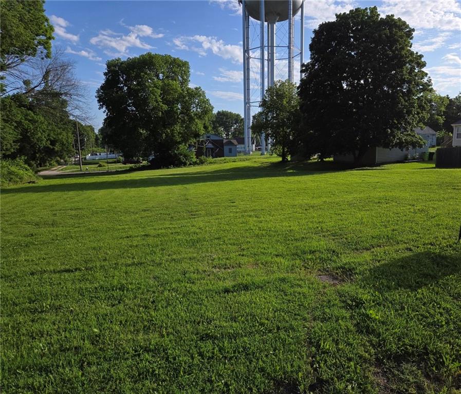 Pine Street Property Photo