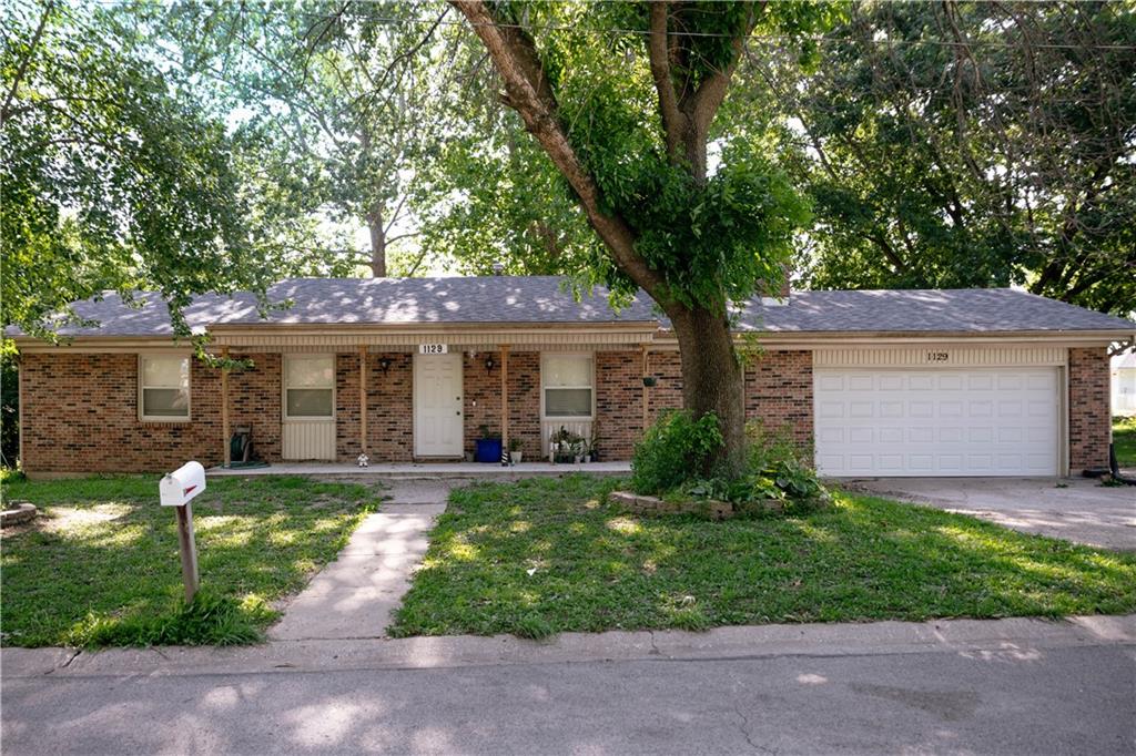 1129 Fairlawn Avenue Property Photo 1