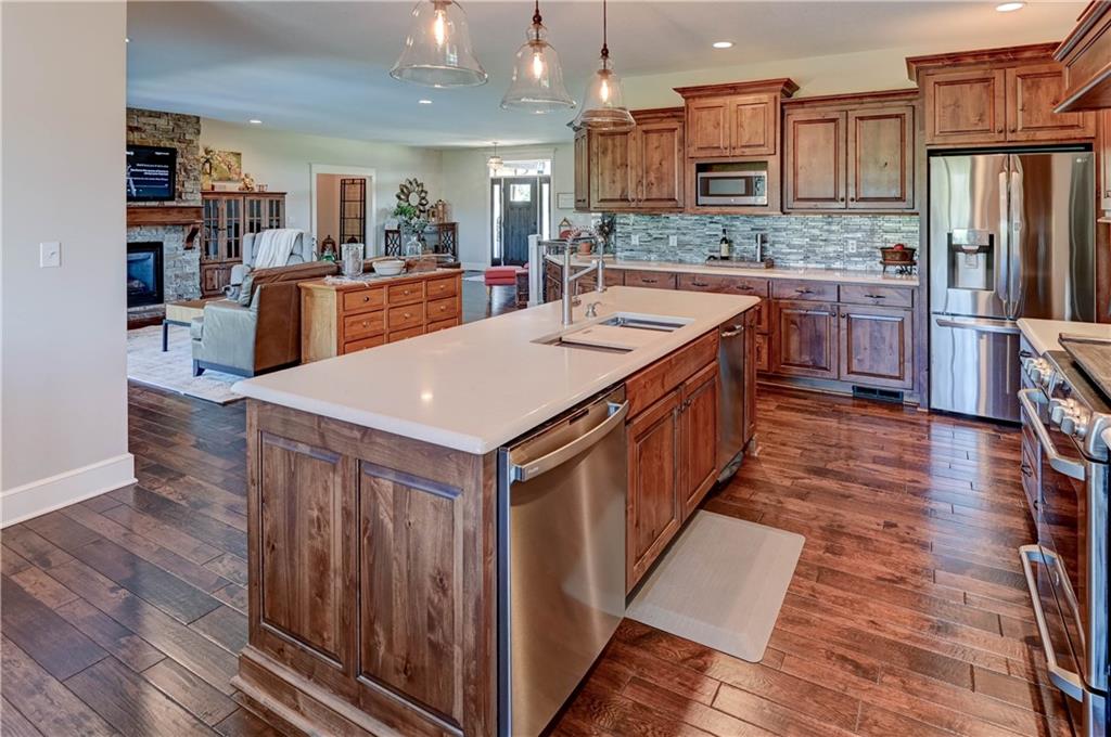 110 Carter Drive Property Photo 15