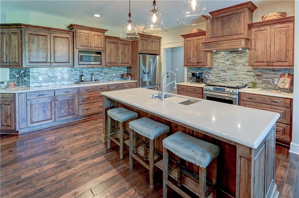 110 Carter Drive Property Photo 16