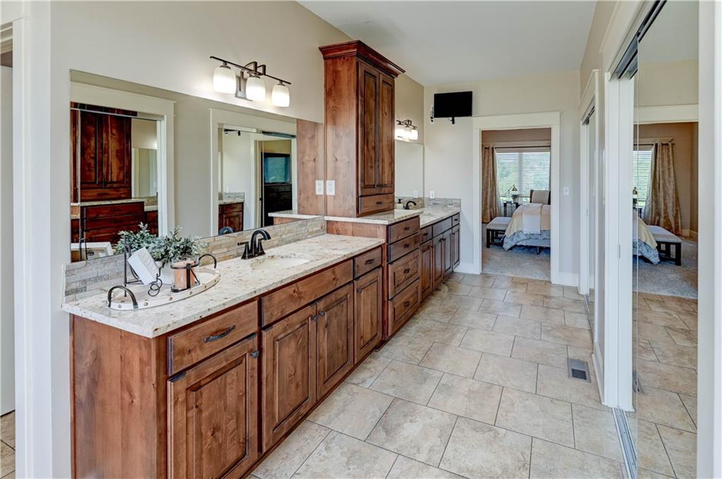 110 Carter Drive Property Photo 25