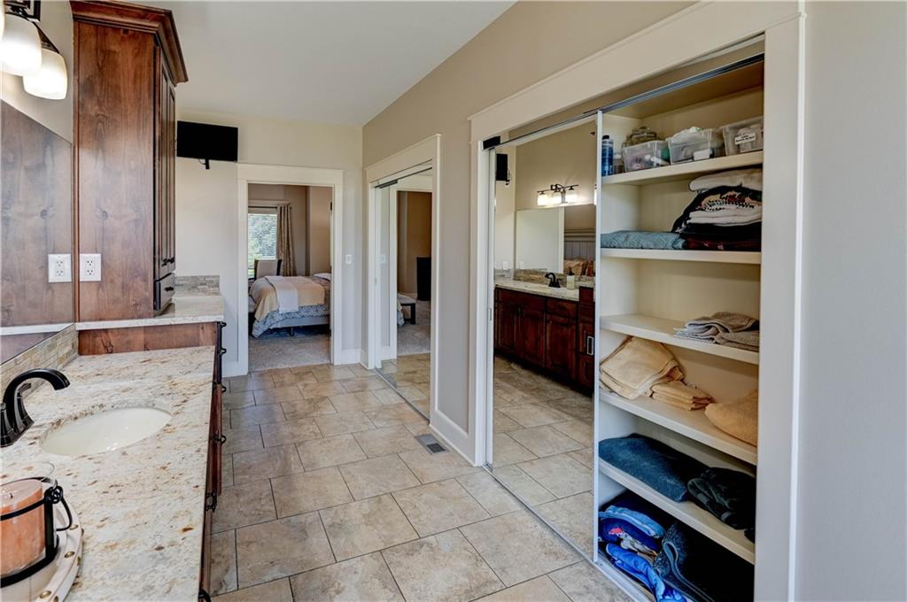 110 Carter Drive Property Photo 29