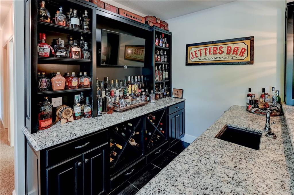 110 Carter Drive Property Photo 32