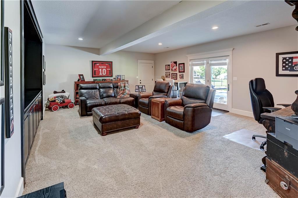 110 Carter Drive Property Photo 34