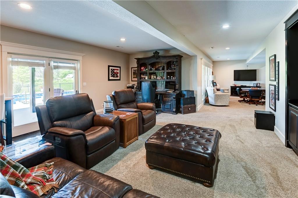 110 Carter Drive Property Photo 37