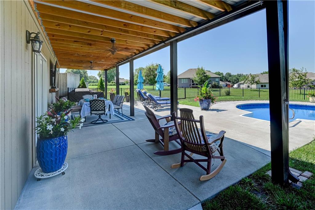 110 Carter Drive Property Photo 52