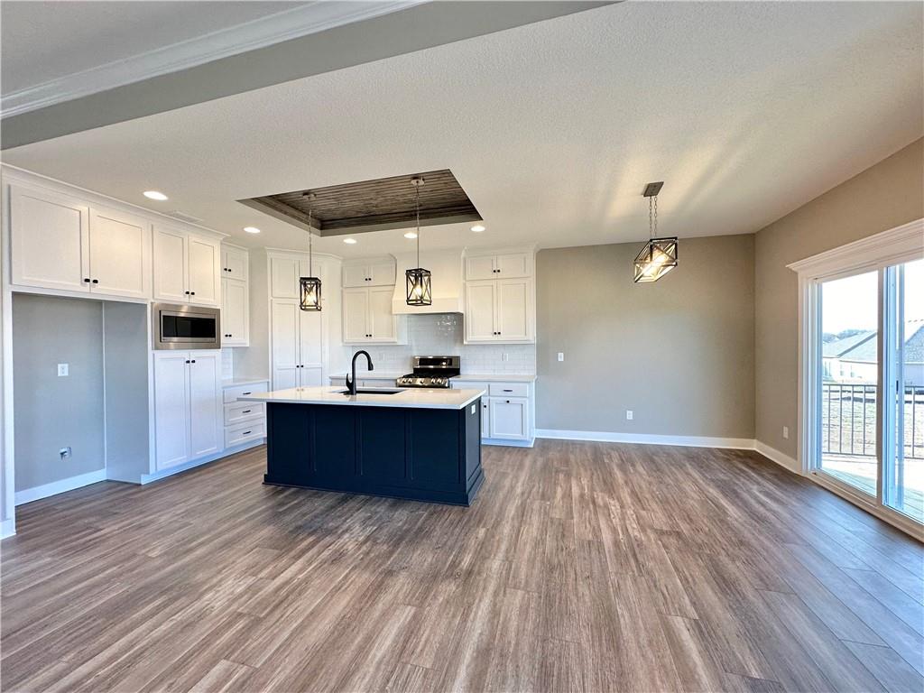 11804 E 231st Street Property Photo 4