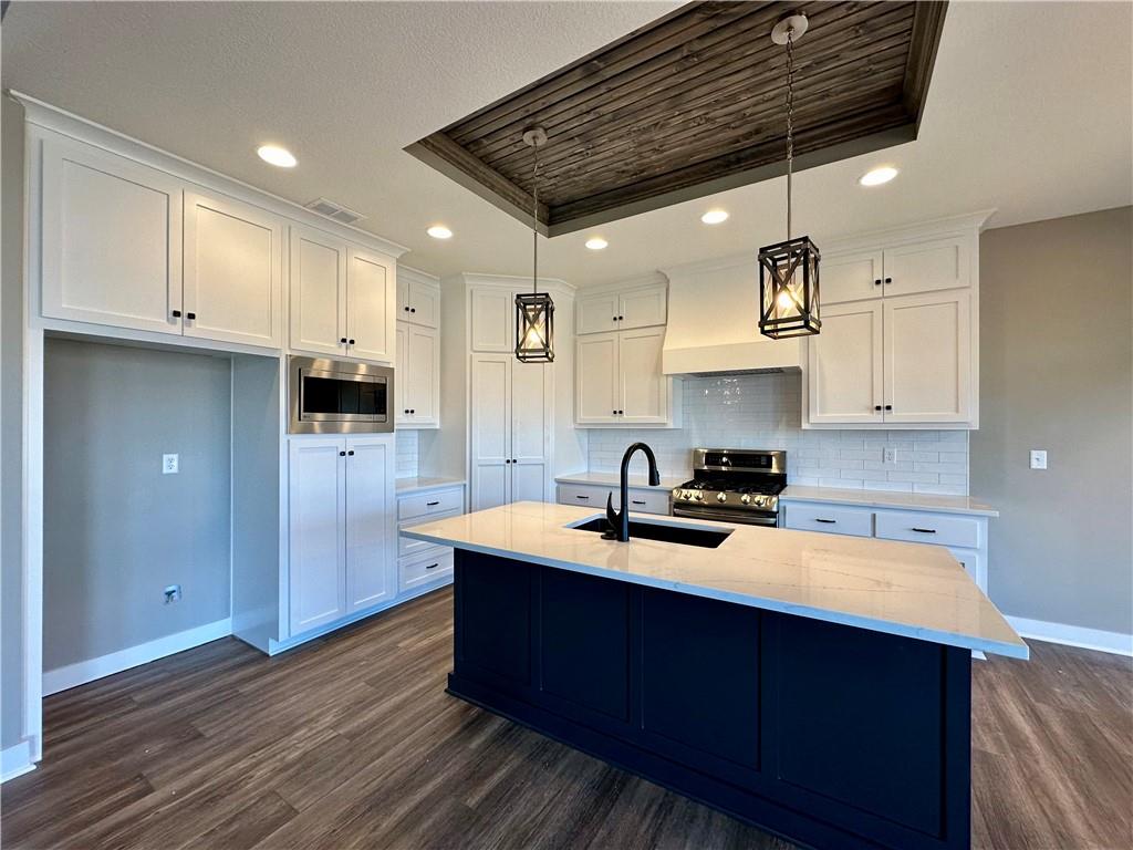 11804 E 231st Street Property Photo 6