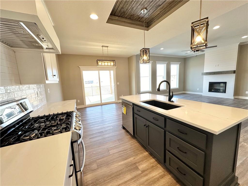 11804 E 231st Street Property Photo 7