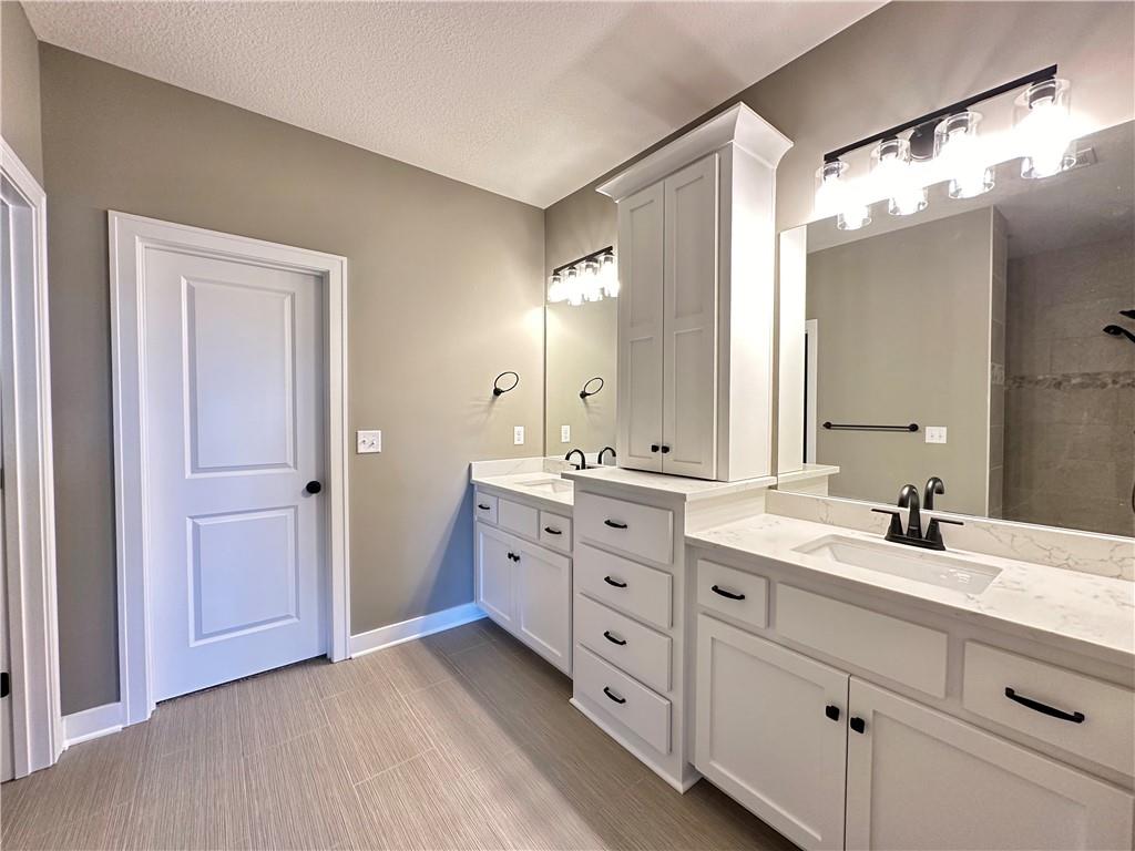 11804 E 231st Street Property Photo 22