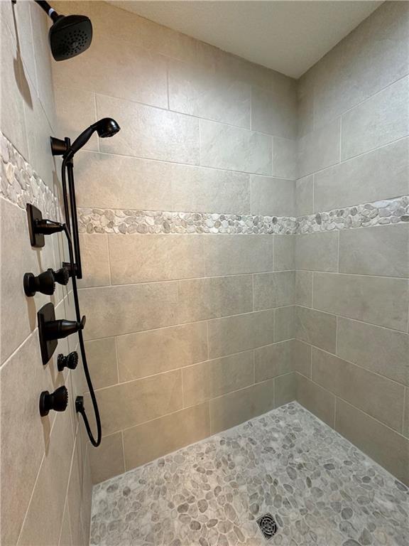 11804 E 231st Street Property Photo 24