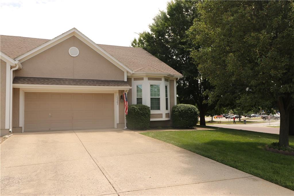 15583 Floyd Lane Property Photo 1
