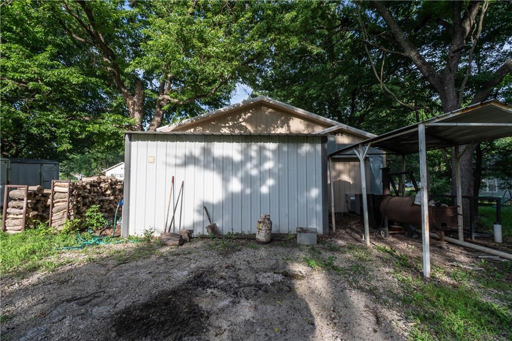 1223 N 8th Street Property Photo 19