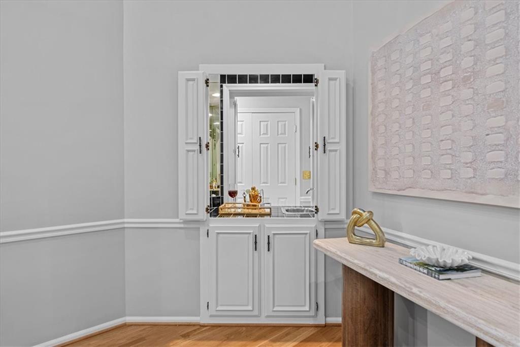 4328 W 110th Street Property Photo 11